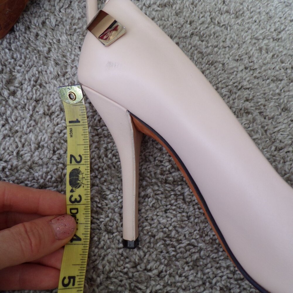 Givenchy leather cream pumps 40 made in ITALY - Picture 12 of 12